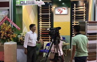 ĐÀI TRUYỀN HÌNH HTV GHI HÌNH CÁC SẢN PHẨM MỚI NHẤT TRÊN THỊ TRƯỜNG TẠI GIAN HÀNG NHÀ PHONG CÁCH