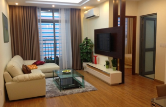 Tìm hiểu nguyên nhân và biện pháp khắc phục sàn gỗ bị ẩm mốc