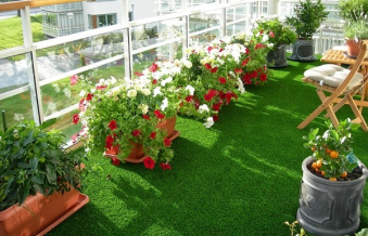 Trang trí nhà cửa đón xuân cùng cỏ nhân tạo